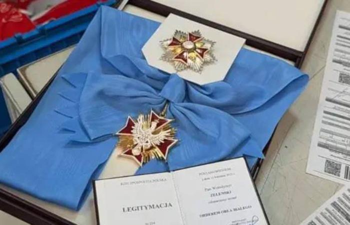 Питання відзову Ордена Білого Орла знецінило саму нагороду й стало реверансом москві