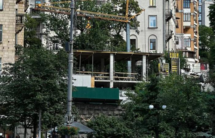 Будівництво на тріщинах: чому КМДА ігнорує руйнацію історичного центру Києва?