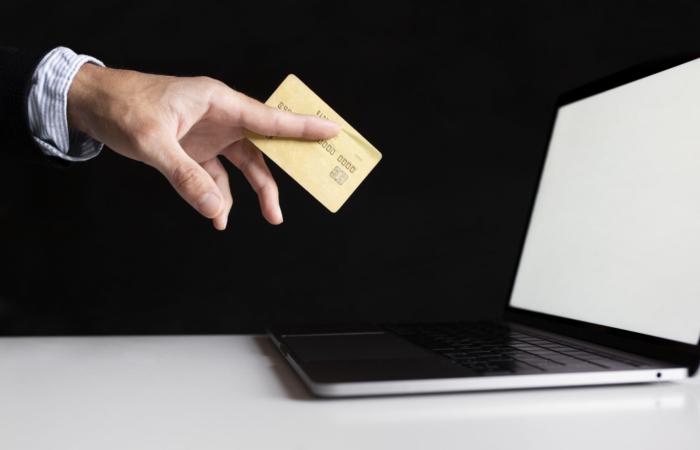 Адвокатка обіцяла зняти з розшуку за $50 тисяч — отримала 5 років