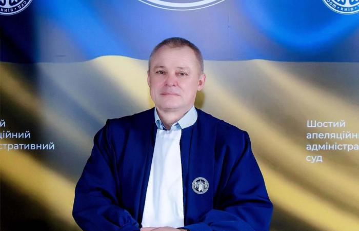 Суддя Ярослав Василенко: 25 поїздок до окупованого Криму і 20 мільйонів прихованого майна