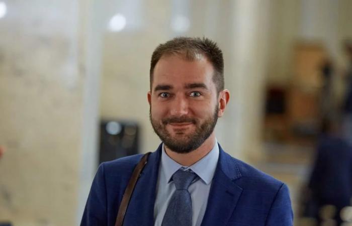 Нардеп Олександр Юрченко залишився сам у справі про плюшки після зупинення щодо помічника