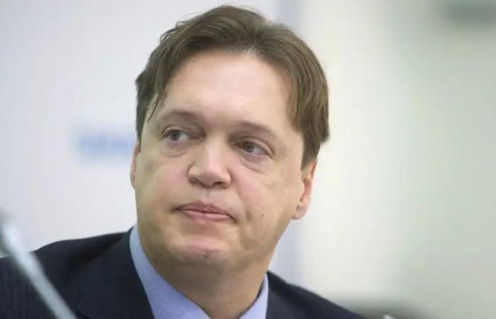 Дмитро Сенниченко у міжнародному розшуку оформив нотаріальну дію в Іспанії