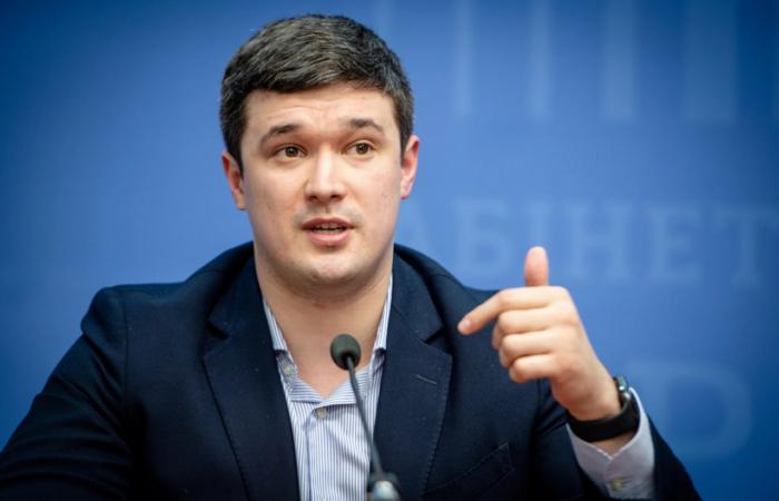 Михайло Федоров рекламував Aid For Ukraine, а ключі від гаманців тримали офшори