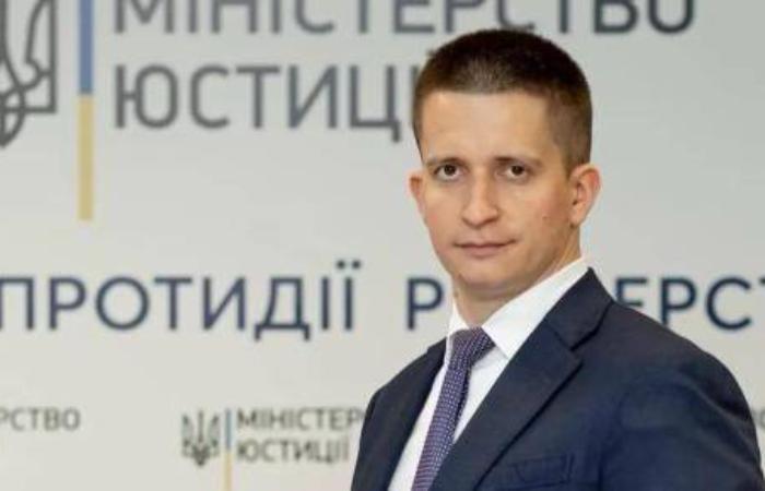 Від «Заслуженого» до «Засудженого»: як очільник юридичного директорату ОП Віктор Дубовик потрапив під підозру НАБУ