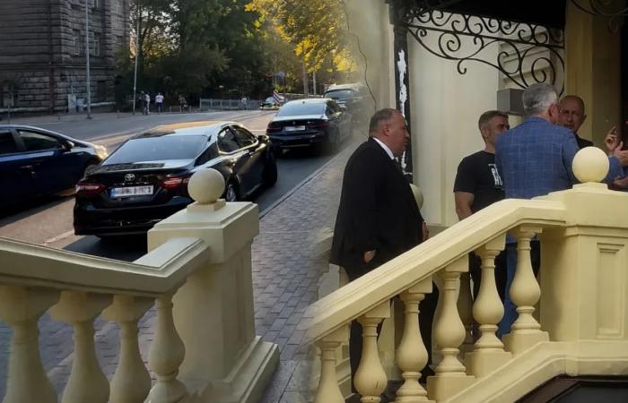 Дмитро Лук'янов зібрав членів ВРП у ресторані, поки Київ розбирав завали