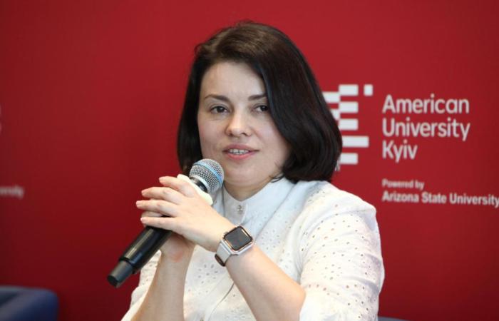 Леся Карнаух може втратити ДПС після відставки Руслана Кравченка, який її туди привів