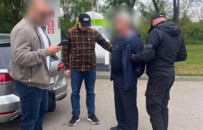 18 тисяч євро за «вирішення» справ через прокуратуру: на Івано-Франківщині засудили 67-річного адвоката