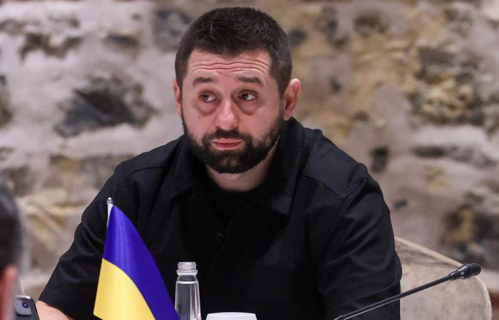 Давид Арахамія почав чистити інтернет чи це зробили за нього?