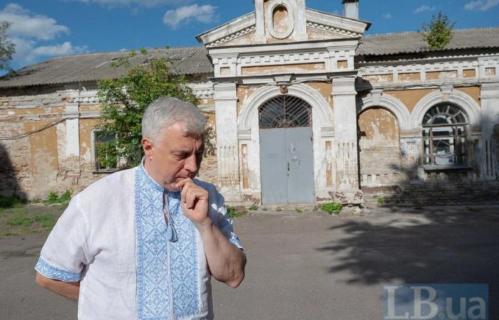 Кав’ярня замість лекторію: деталі скандалу довкола реставрації корпусу Могилянки за 15 млн грн