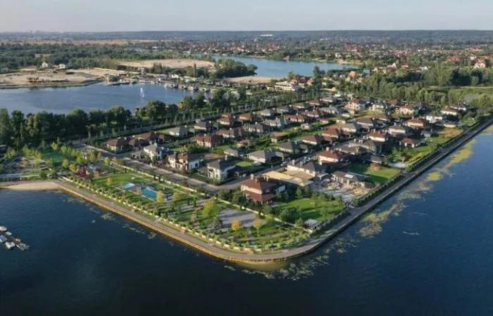 Лялька Астіона: як суддя Господарського суду Києва Сергій Стасюк обріс елітним майном завдяки «батькам-мільйонерам» та нотаріусам