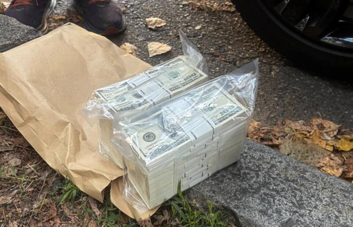 НАБУ і поліція затримали псевдопрацівника Бюро, що виманив у бізнесмена 280 тисяч доларів