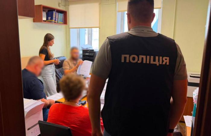 Переплата у два мільйони: посадовець комунального підприємства депутата Київради Міщенка отримав підозру за тендер на плотери