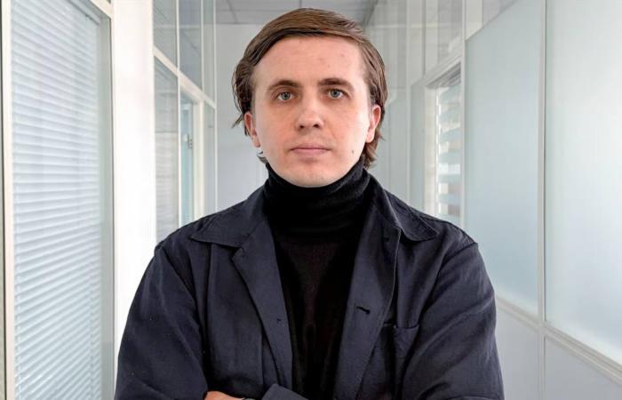Михайло Ткач опинився під вартою у Відні, шукаючи генпрокурора-втікача Руслана Кравченка