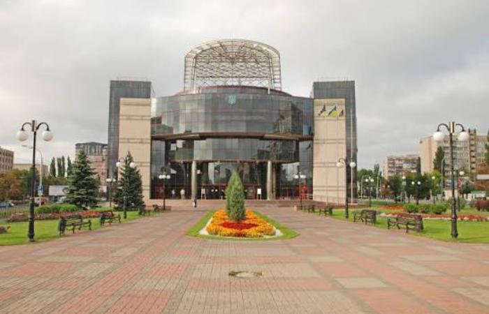 688 мільйонів на реабілітаційний центр у Києві: Солом’янська РДА провела тендер під «своїх» із завищеними кошторисами