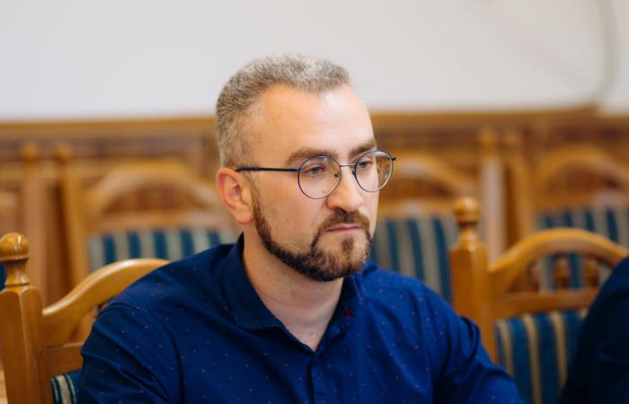 245 мільйонів на ремонтах Одеси: компанію Дмитра Романюка та чиновників мерії підозрюють у розкраданні бюджетних коштів