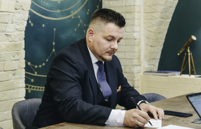 Микола Юрлов розповів, як Ольга Стефанішина штовхала Україну до невигідної угоди зі США