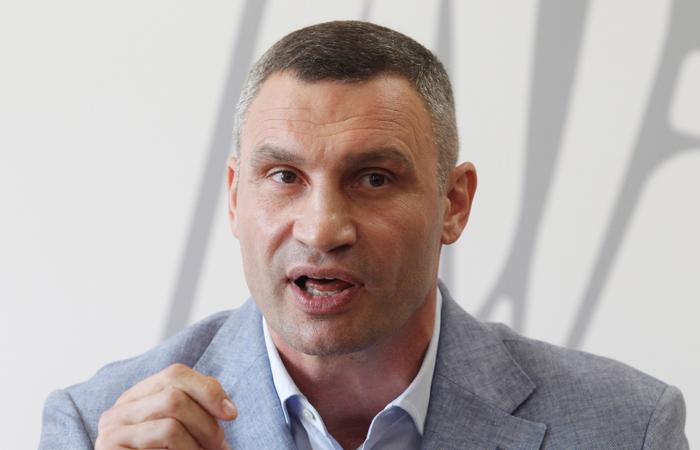 новими правилами мера Києва  Кровопроліття в телевізорі замість люстрації: чому заклики Кличка до жорсткої боротьби з корупцією викликають лише смі