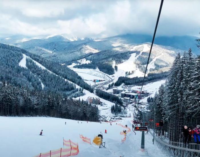 Дев'ять мільярдів на дороги до Буковелю: як держава фінансує курорти Палиці