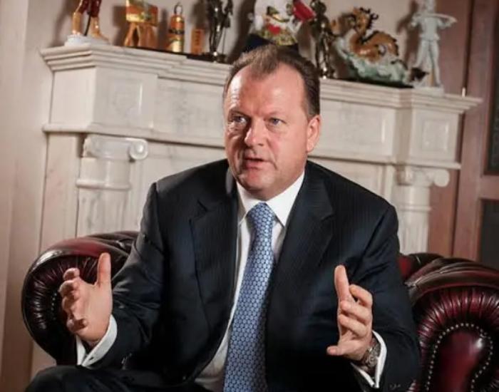 Радник голови федерації дзюдо торгує російською нафтою і зерном